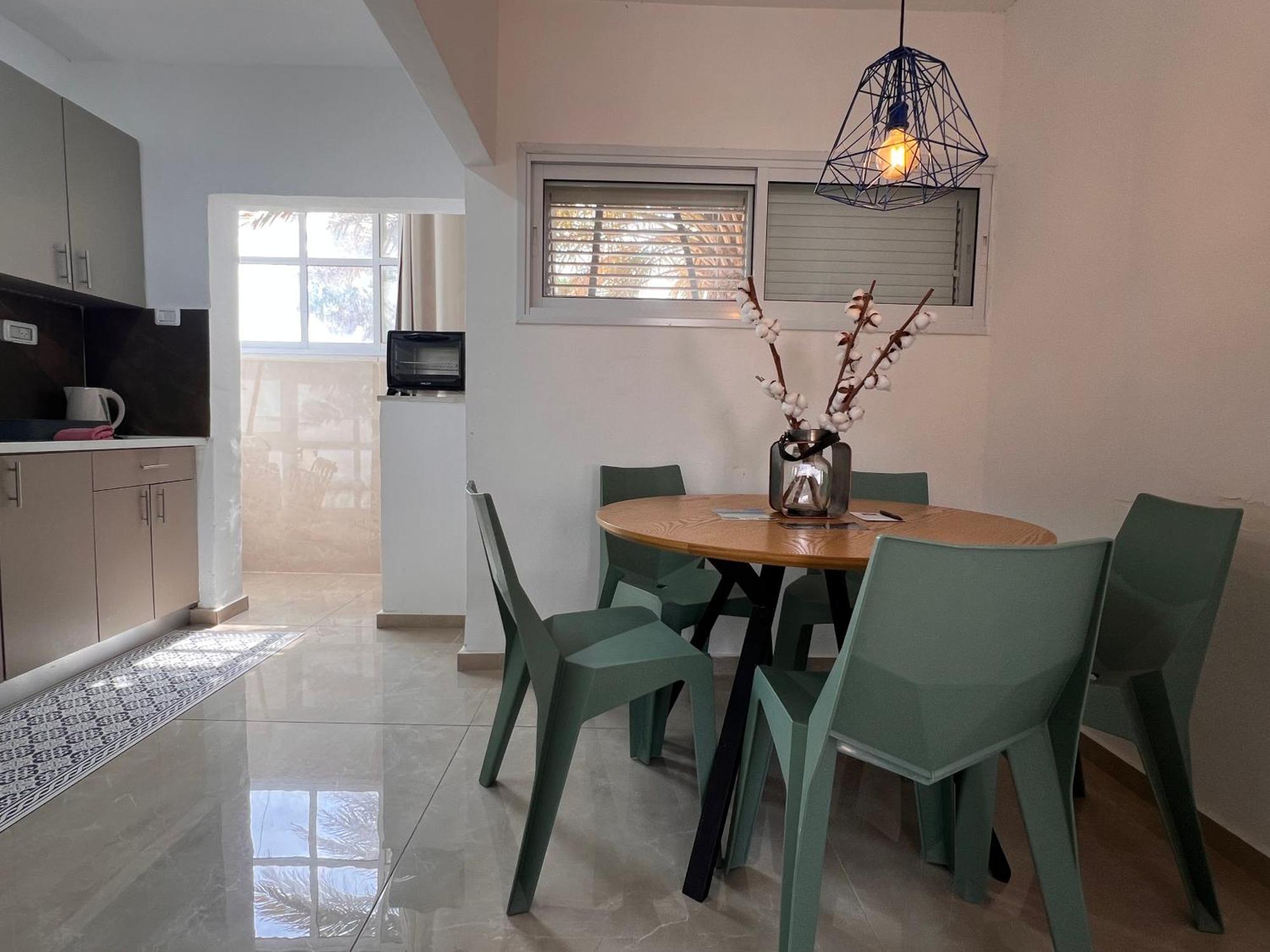 King Of The Dead Sea By Crown Apartment Neve Zohar Ngoại thất bức ảnh